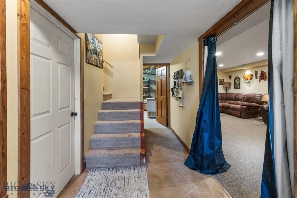 702 Nebula Street, Livingston MT 59047