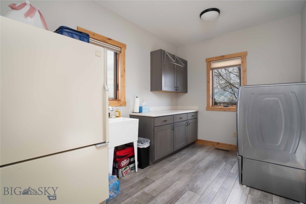 220 Cayuse Trail, Bozeman MT 59718