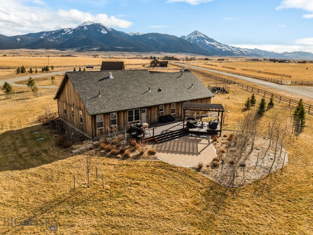 27 Obsidian Lane, Livingston MT 59047