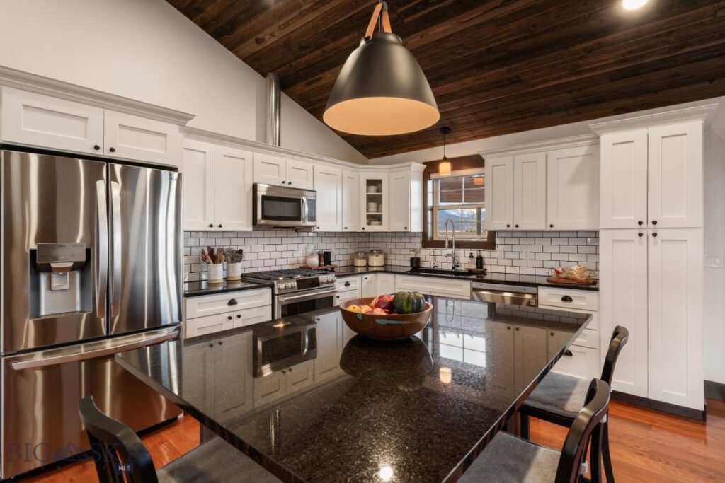 27 Obsidian Lane, Livingston MT 59047