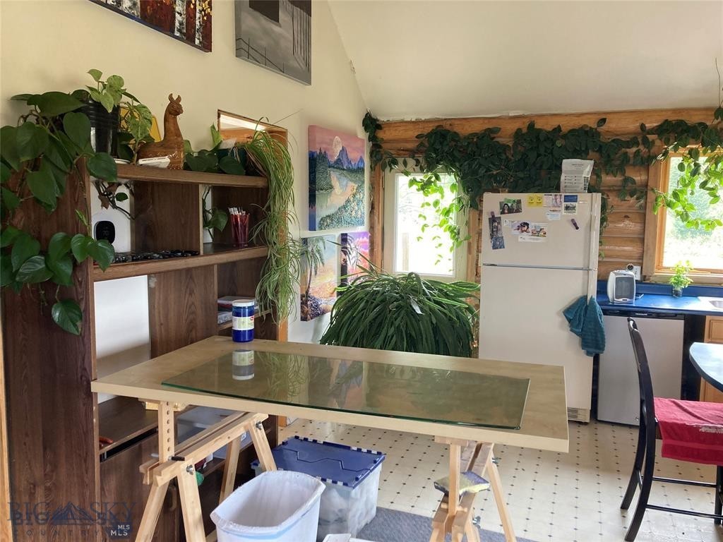 86 Pony Lane, Livingston MT 59047