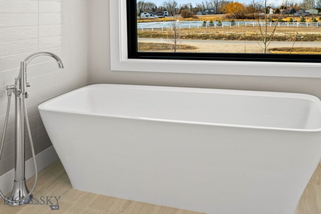 141 Creekbank Loop, Bozeman MT 59718