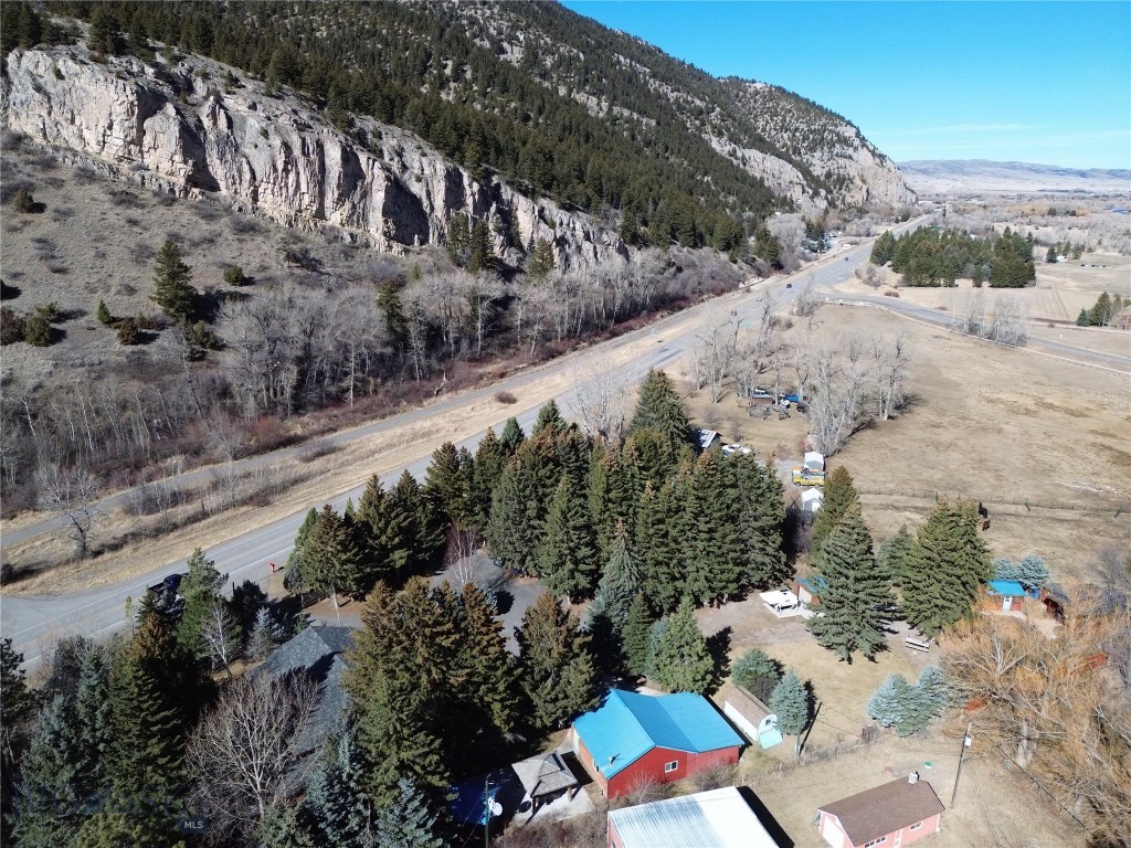 4964 US Highway 89 S, Livingston MT 59047