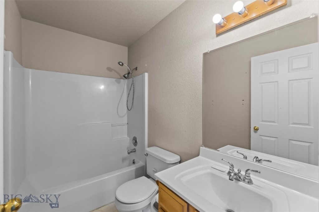 113 10th Street, Belgrade MT 59714