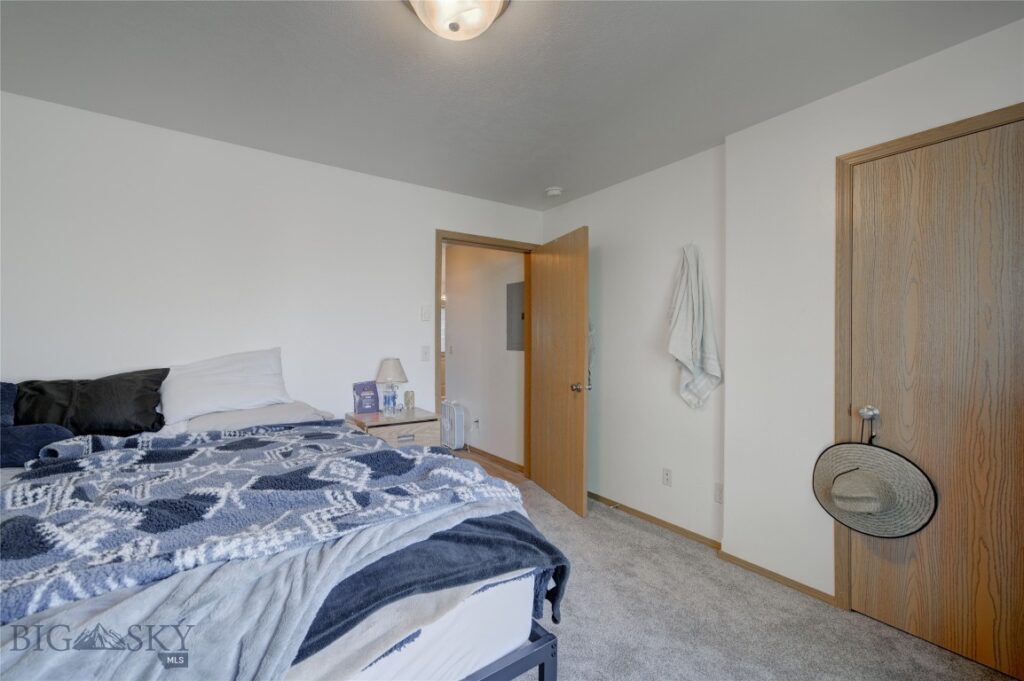 216 Show Place, Belgrade MT 59714