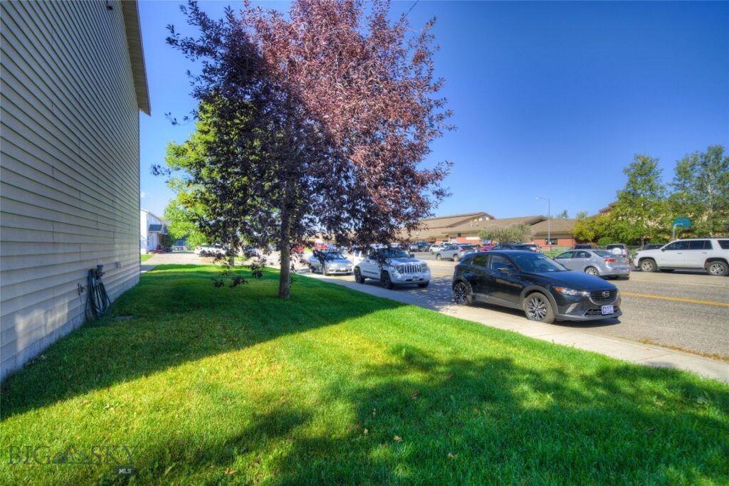 216 Show Place, Belgrade MT 59714