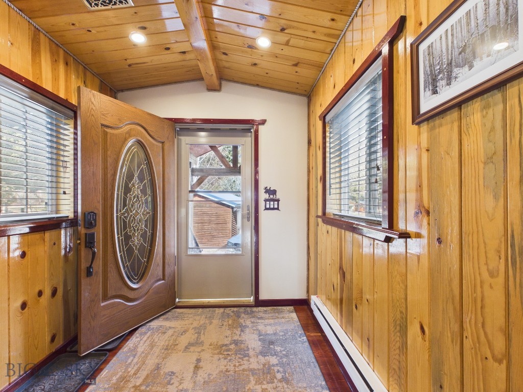 4964 US Highway 89 S, Livingston MT 59047