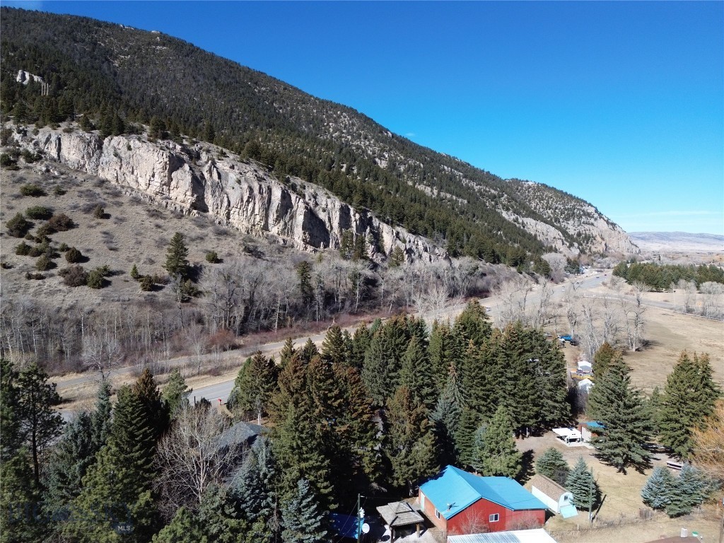 4964 US Highway 89 S, Livingston MT 59047