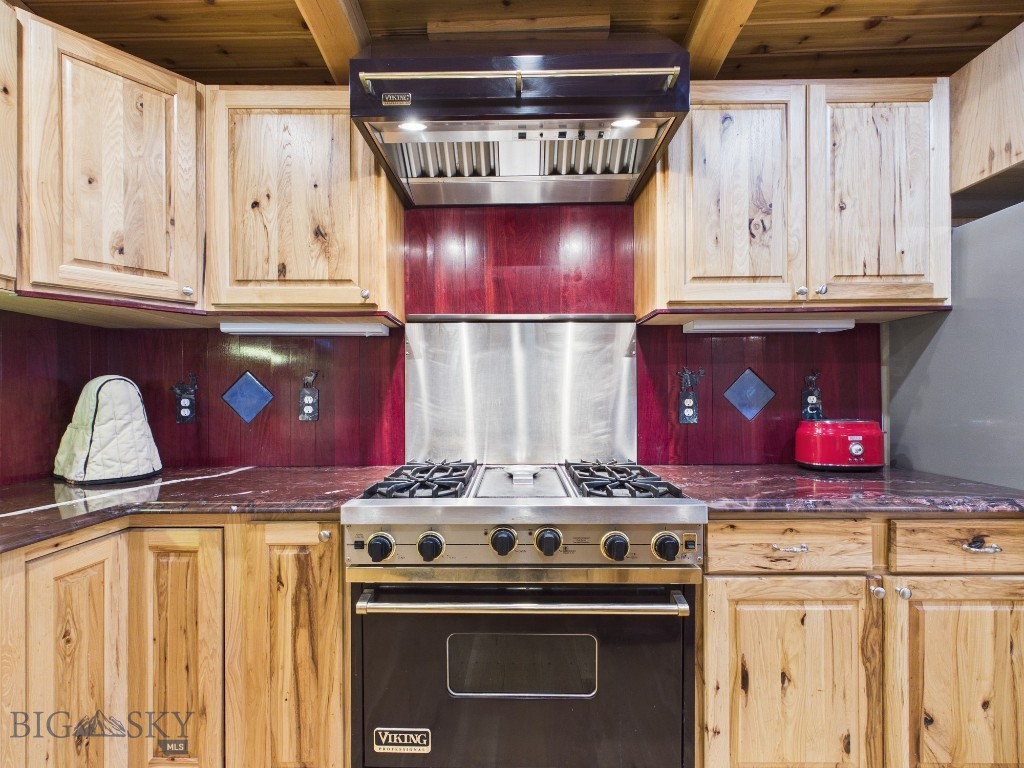 4964 US Highway 89 S, Livingston MT 59047