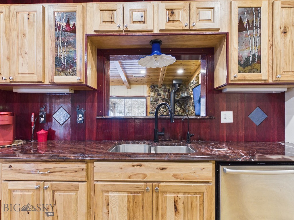 4964 US Highway 89 S, Livingston MT 59047