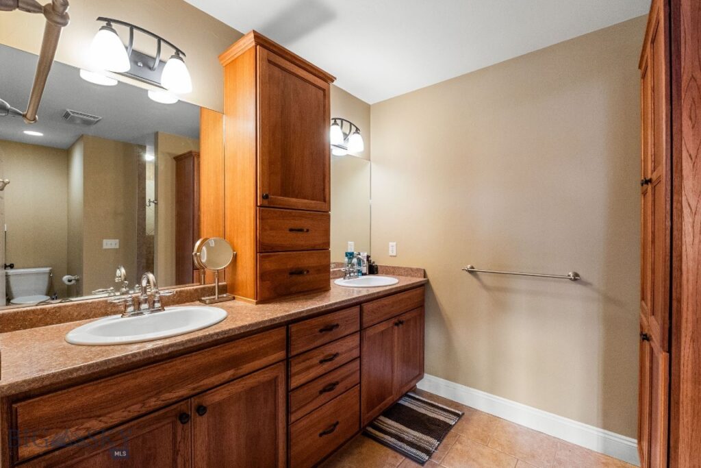 2272 Gallatin Green, Bozeman MT 59718