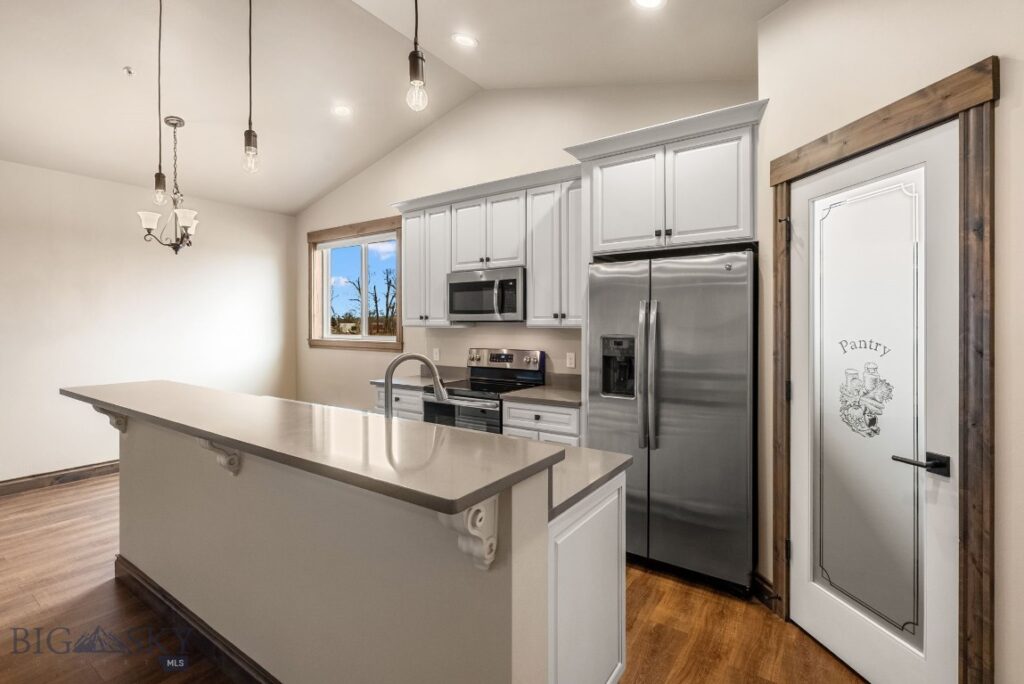 91 Croft Farms Road, Belgrade MT 59714