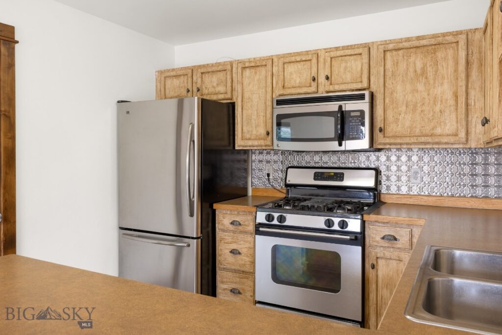 4076 Broadwater Street, Bozeman MT 59718