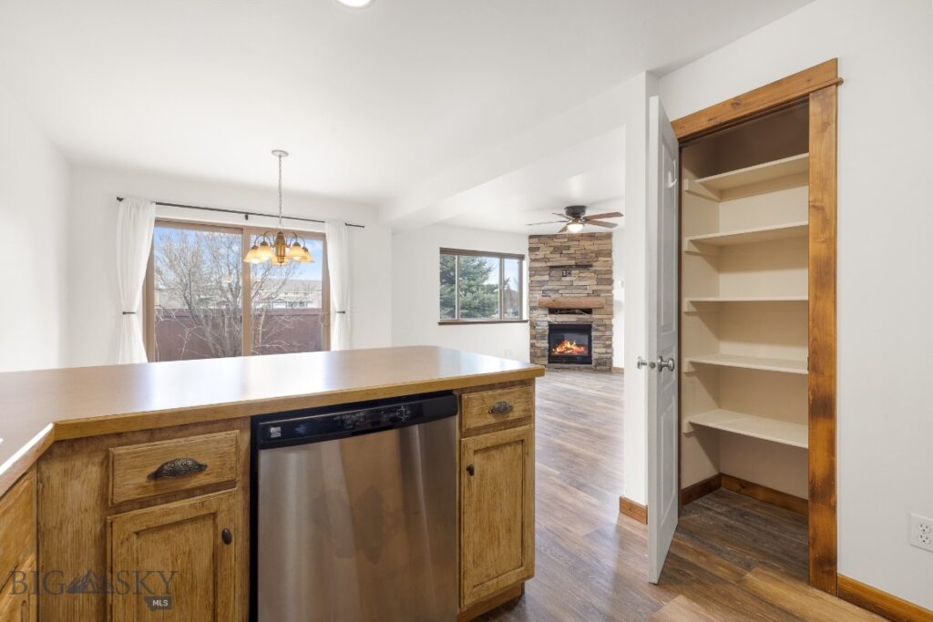 4076 Broadwater Street, Bozeman MT 59718