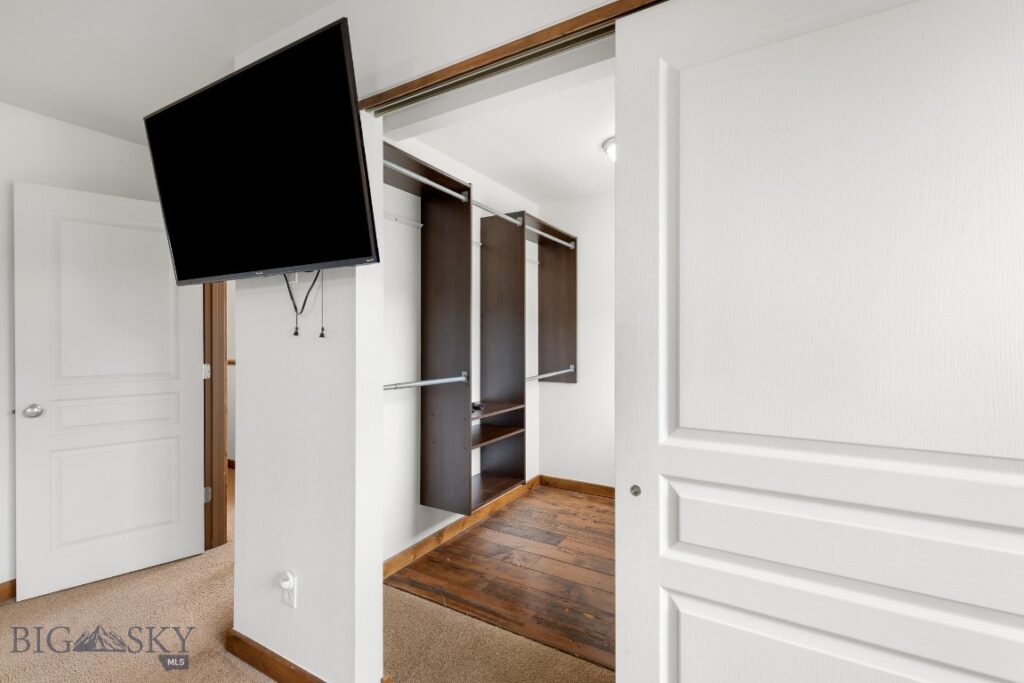 4076 Broadwater Street, Bozeman MT 59718