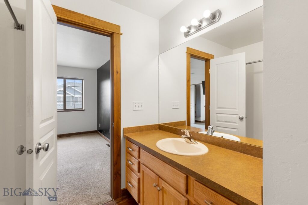 4076 Broadwater Street, Bozeman MT 59718