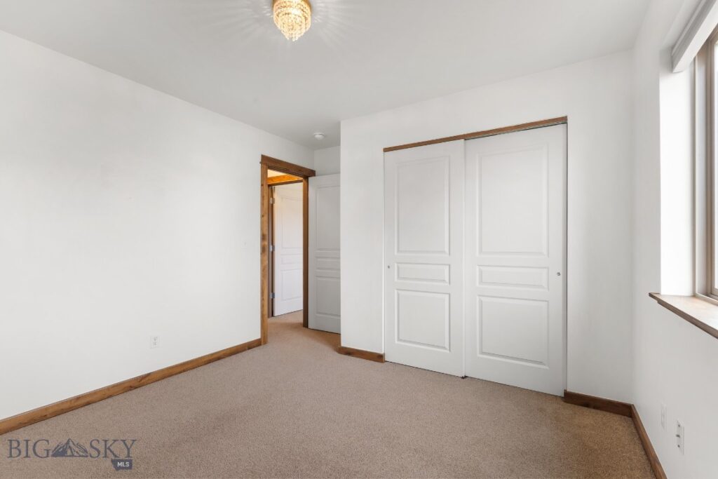 4076 Broadwater Street, Bozeman MT 59718