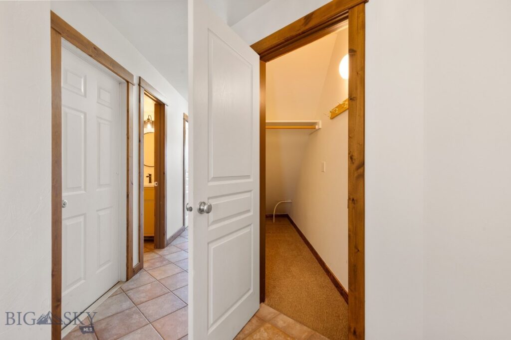 4076 Broadwater Street, Bozeman MT 59718