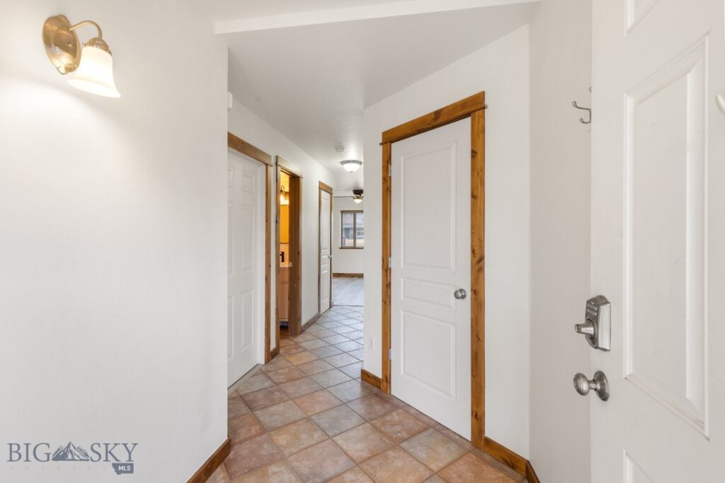 4076 Broadwater Street, Bozeman MT 59718