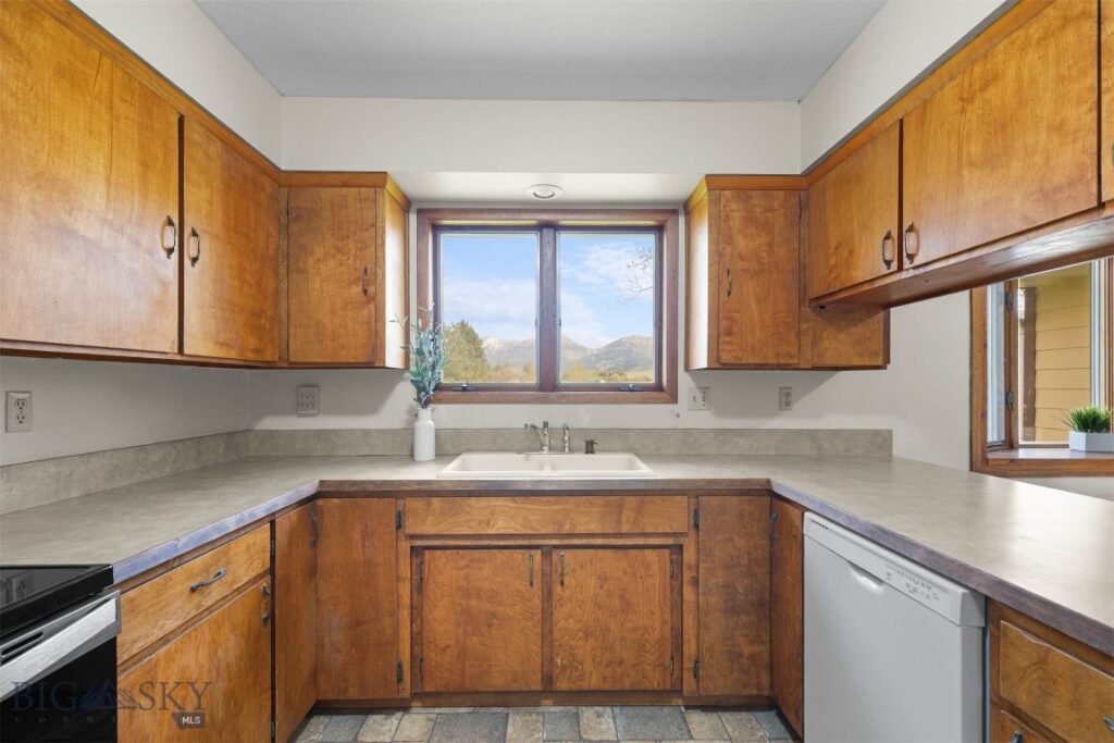 6600 Springhill Road, Belgrade MT 59714