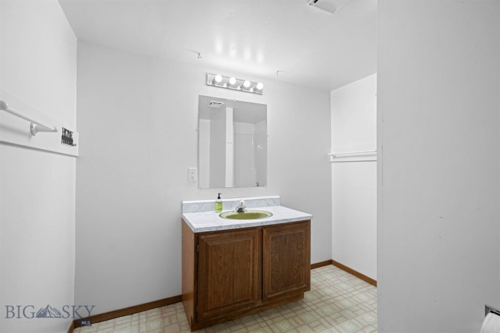 6600 Springhill Road, Belgrade MT 59714