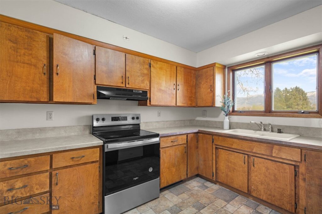 6600 Springhill Road, Belgrade MT 59714