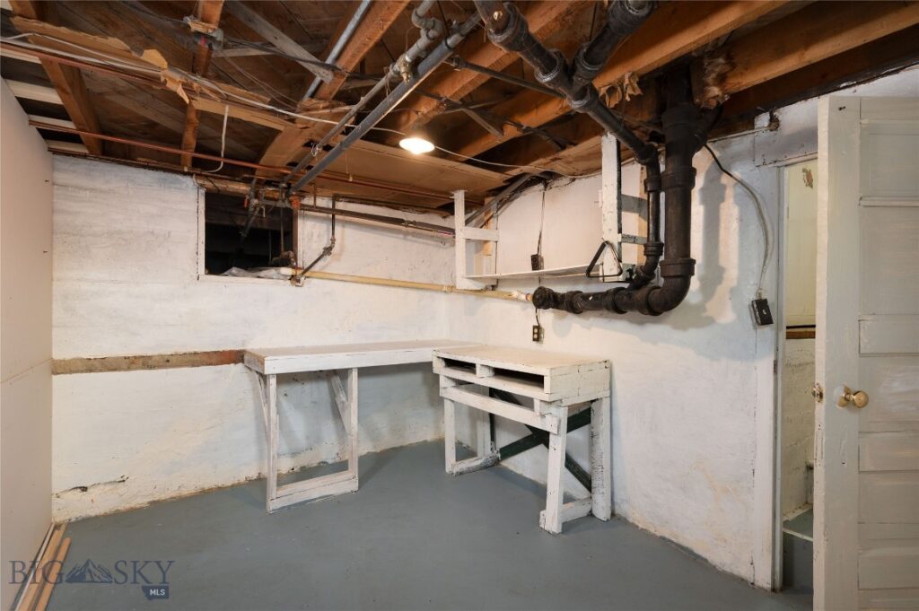 1215 E Gallatin Street, Livingston MT 59047