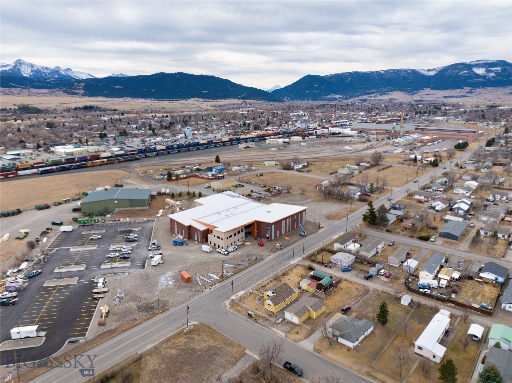 1215 E Gallatin Street, Livingston MT 59047