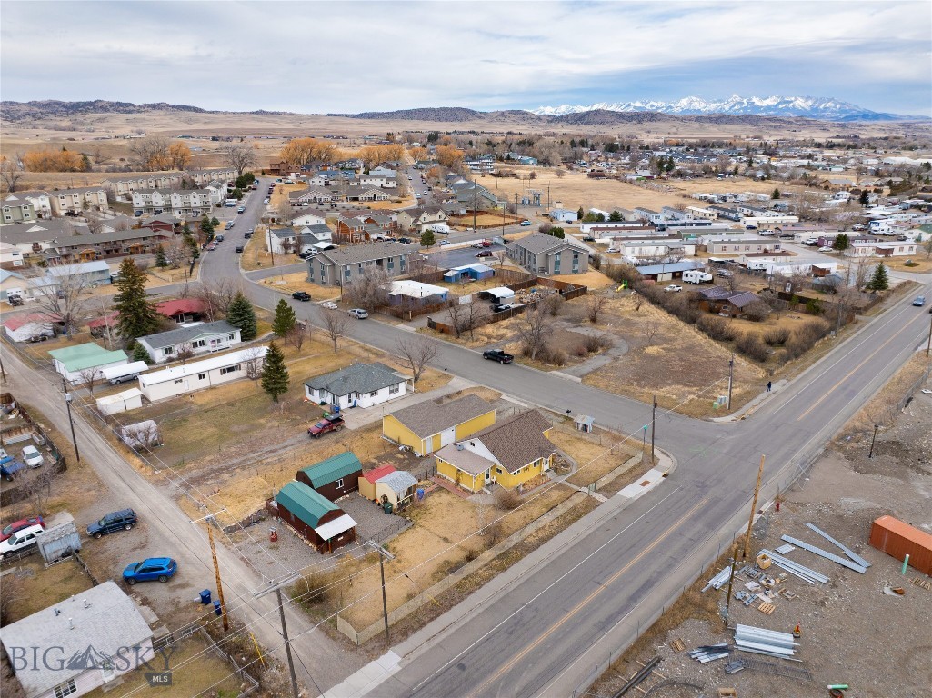 1215 E Gallatin Street, Livingston MT 59047