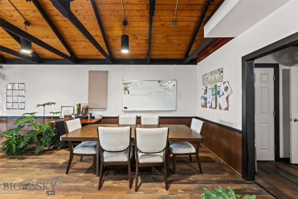 2000 N 7th Avenue, Bozeman MT 59715