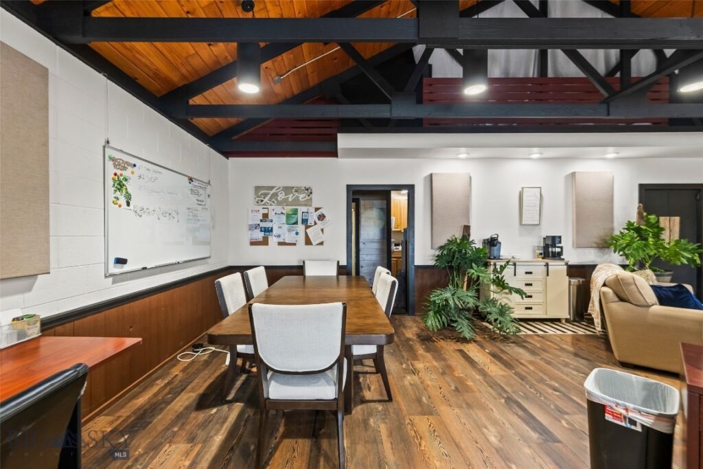 2000 N 7th Avenue, Bozeman MT 59715