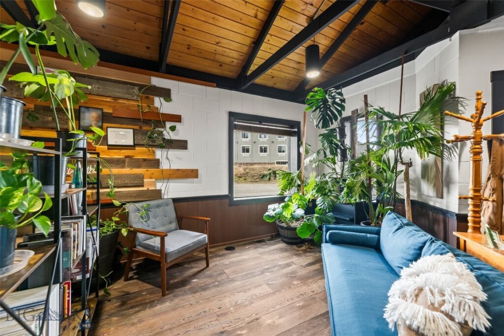 2000 N 7th Avenue, Bozeman MT 59715