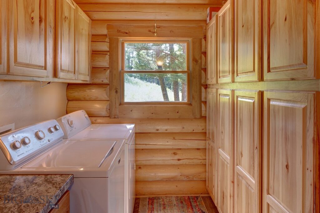 100 Peacemaker Road, Bozeman MT 59715