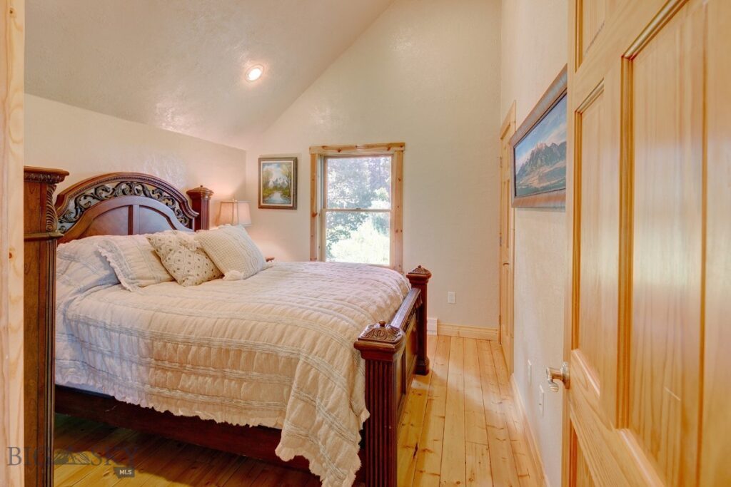 100 Peacemaker Road, Bozeman MT 59715