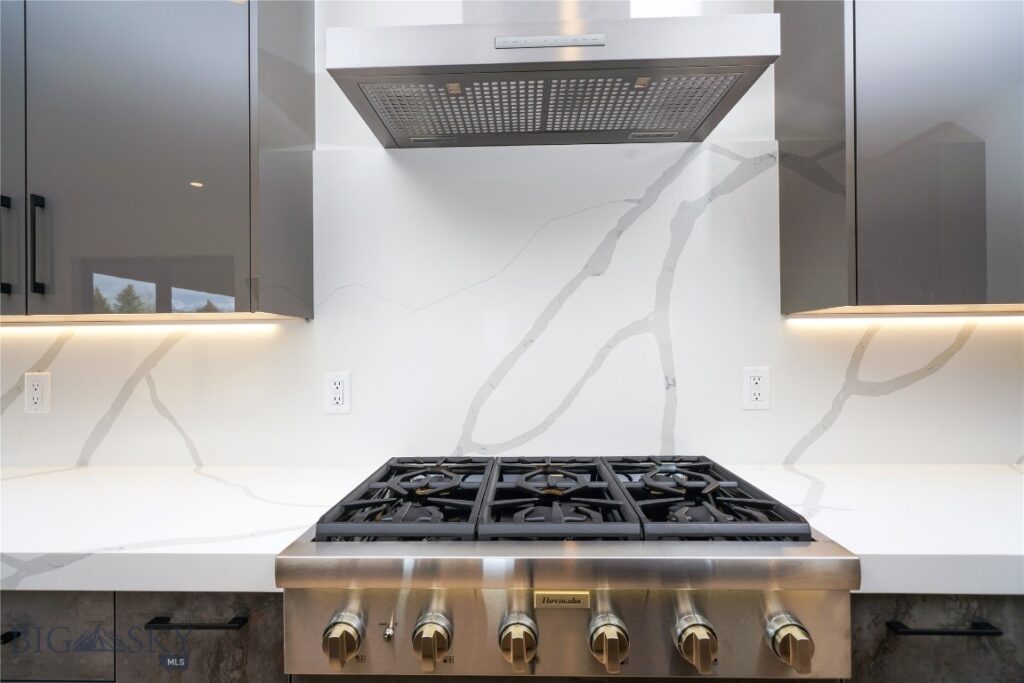 794 Naya Nuki Drive, Bozeman MT 59715