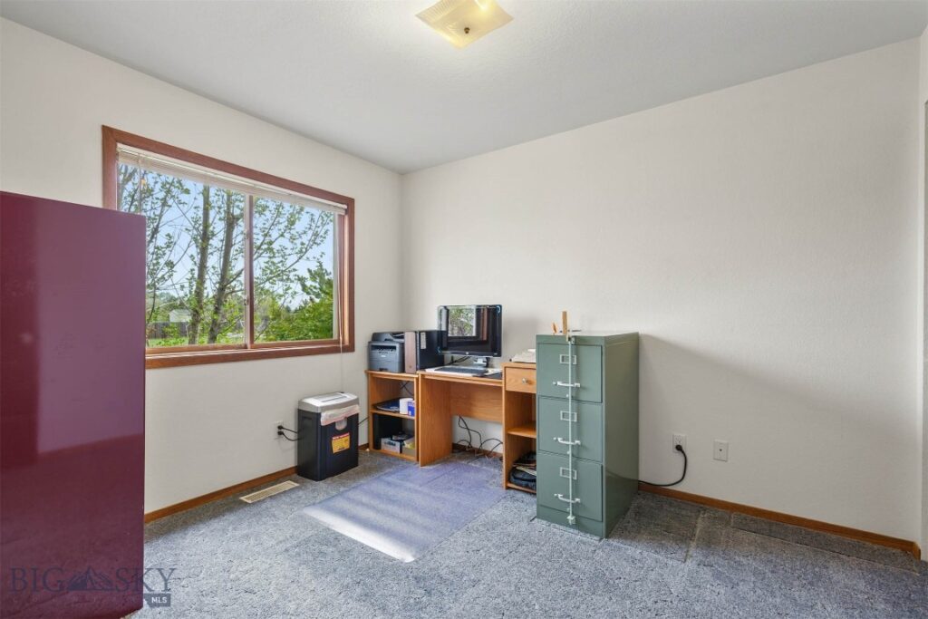 2525 Shatto Drive, Belgrade MT 59714