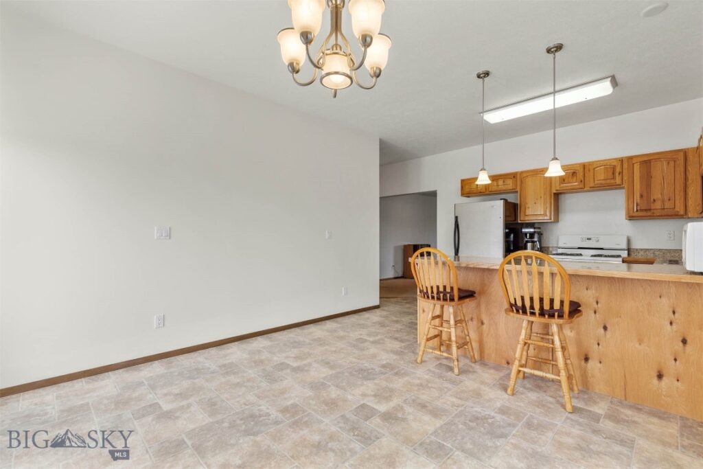 2525 Shatto Drive, Belgrade MT 59714