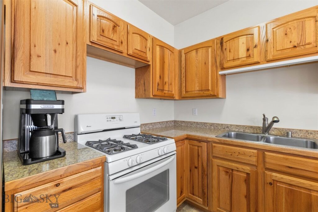 2525 Shatto Drive, Belgrade MT 59714