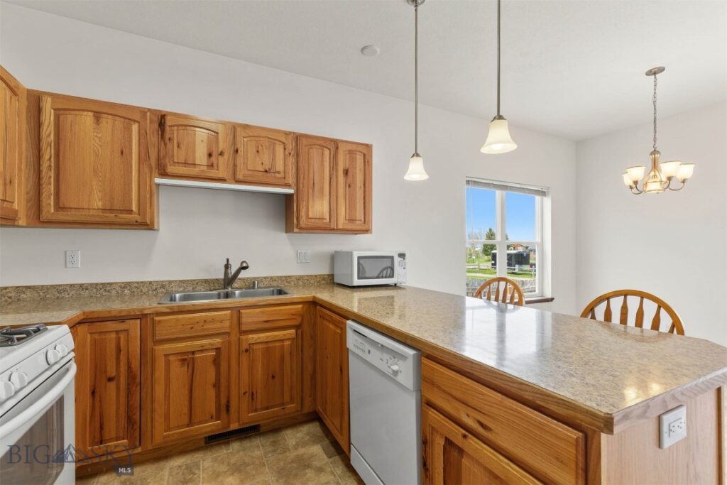 2525 Shatto Drive, Belgrade MT 59714