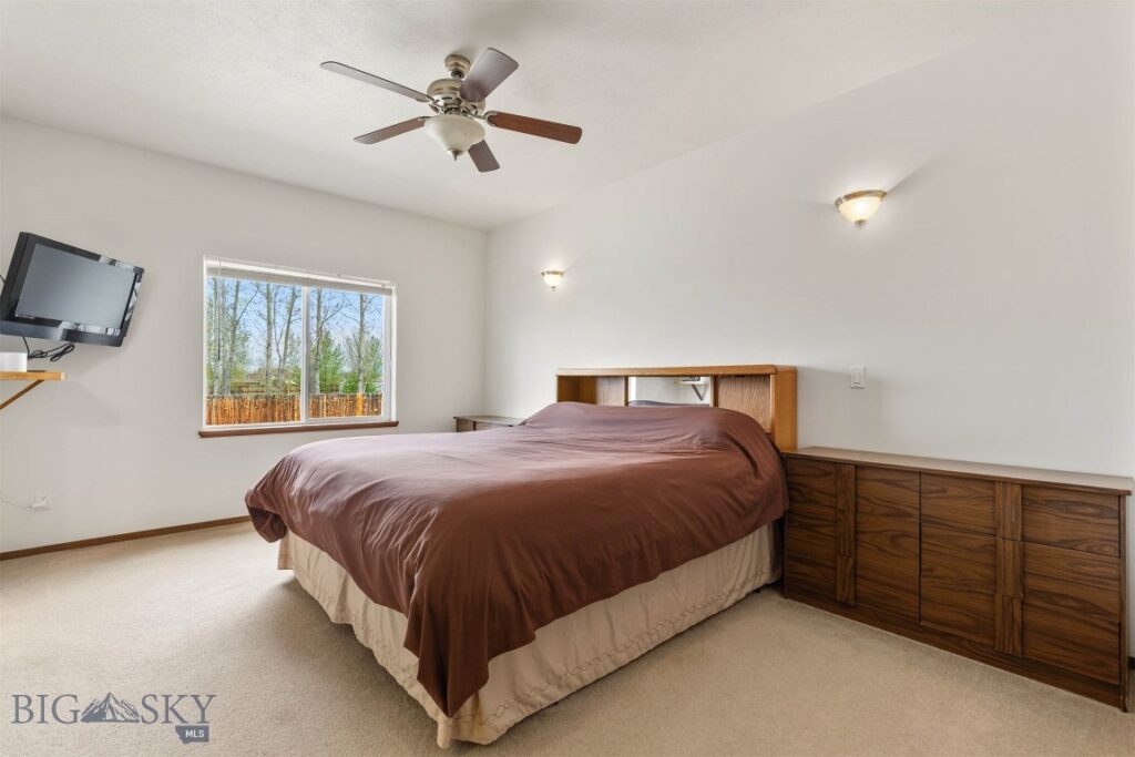 2525 Shatto Drive, Belgrade MT 59714