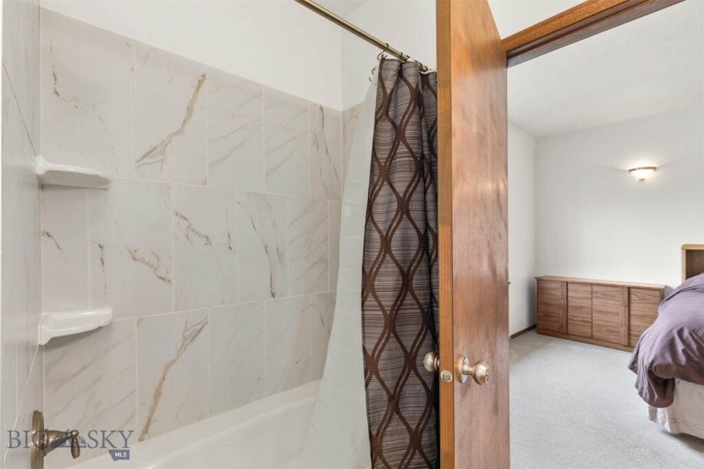 2525 Shatto Drive, Belgrade MT 59714