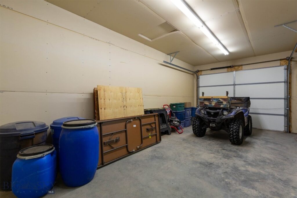 2525 Shatto Drive, Belgrade MT 59714