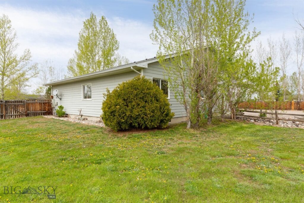 2525 Shatto Drive, Belgrade MT 59714