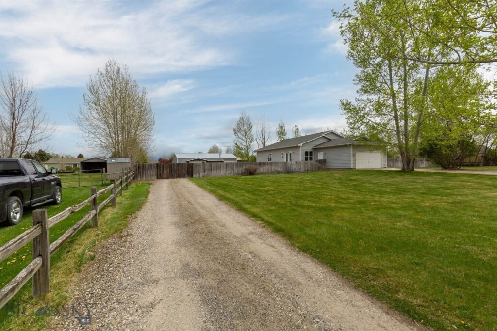 2525 Shatto Drive, Belgrade MT 59714