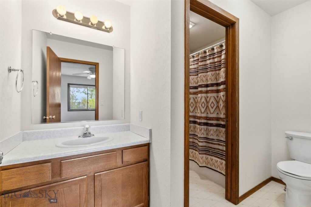 2525 Shatto Drive, Belgrade MT 59714