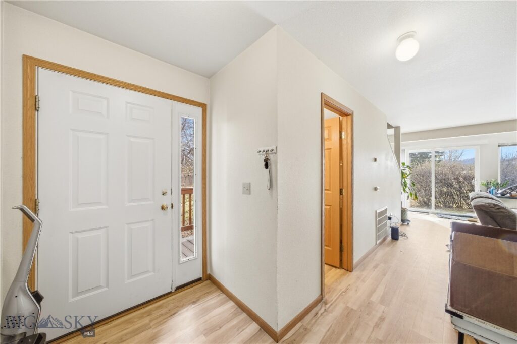 2401 Daws Drive, Bozeman MT 59718