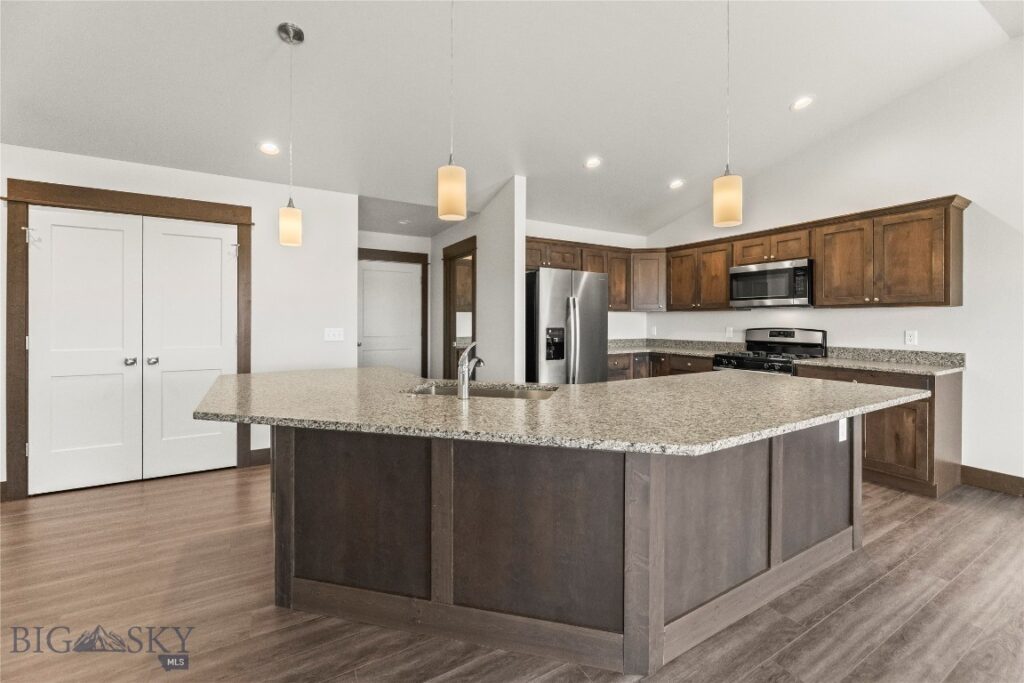 2019 Waterfall Trail, Belgrade MT 59714