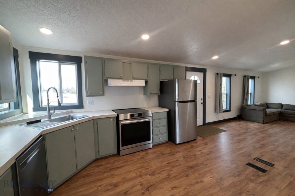 606 Meadow Circle, Belgrade MT 59714