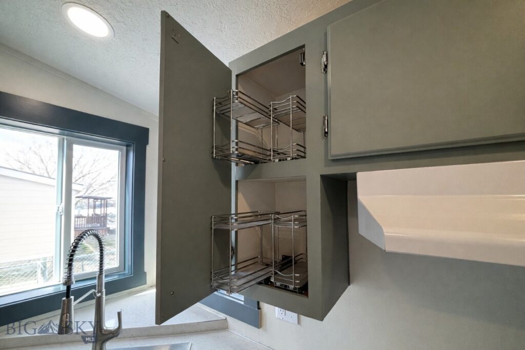 606 Meadow Circle, Belgrade MT 59714