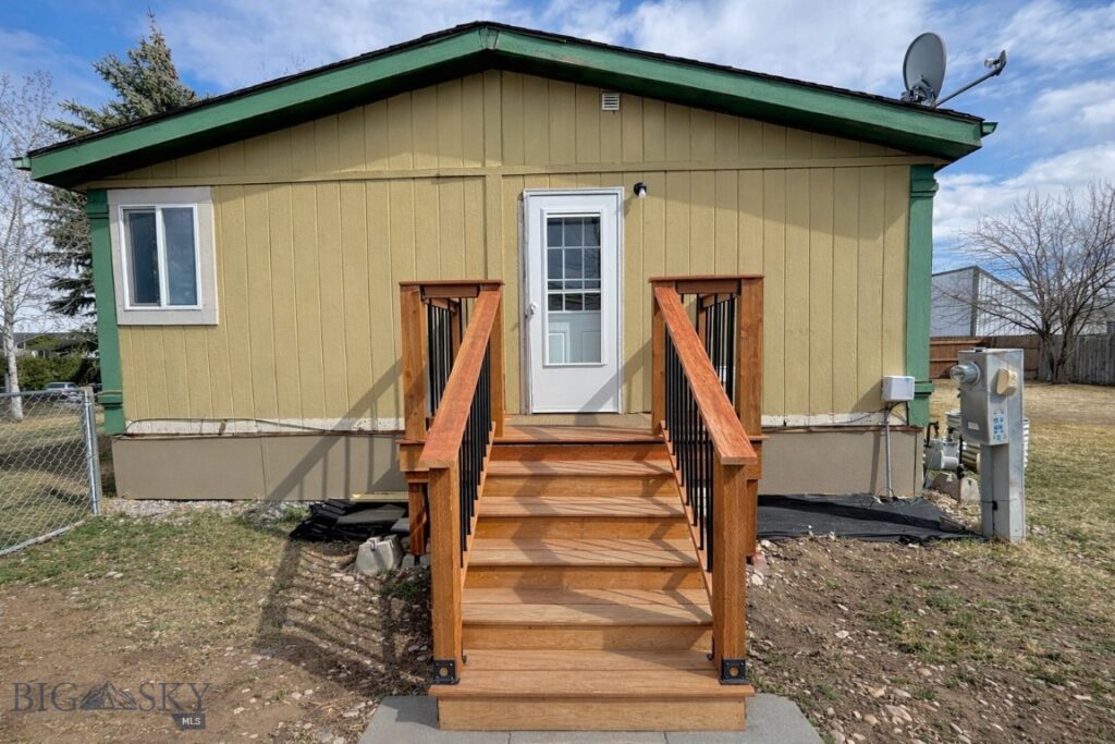 606 Meadow Circle, Belgrade MT 59714